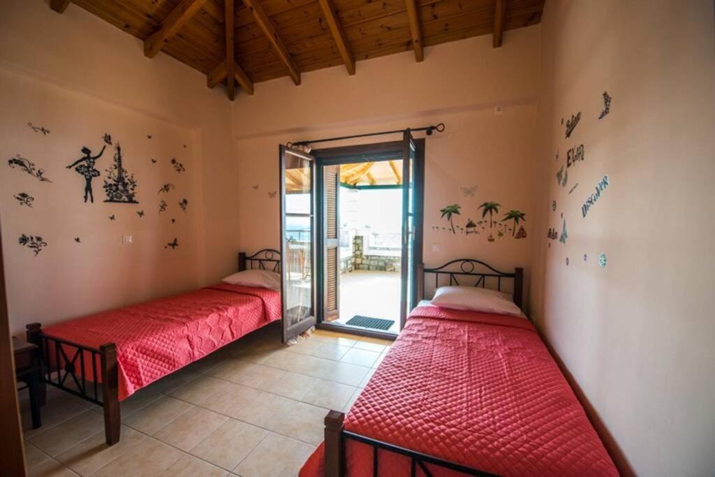 Kelly'S Villa In Stoupa Neokhorion  外观 照片