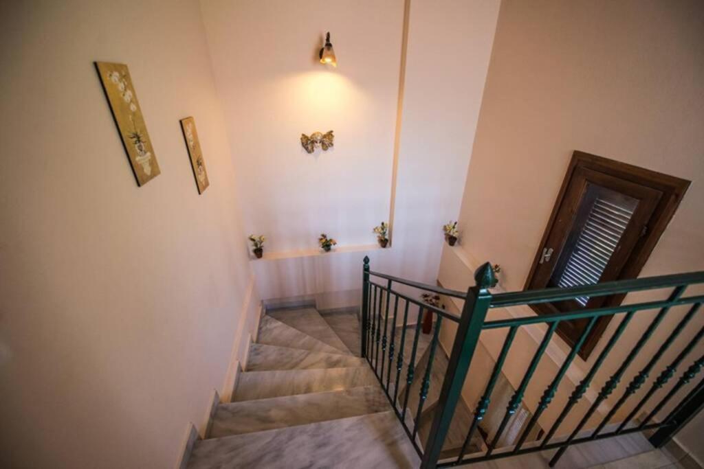 Kelly'S Villa In Stoupa Neokhorion  外观 照片