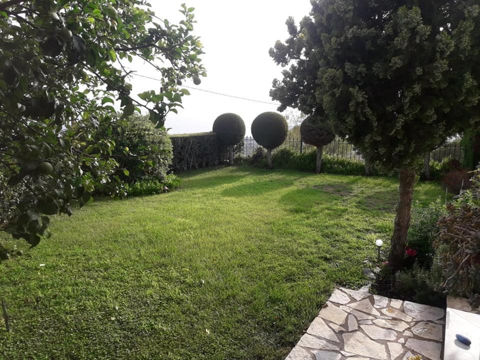 Kelly'S Villa In Stoupa Neokhorion  外观 照片