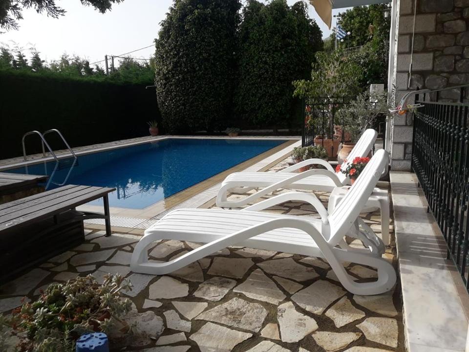 Kelly'S Villa In Stoupa Neokhorion  外观 照片