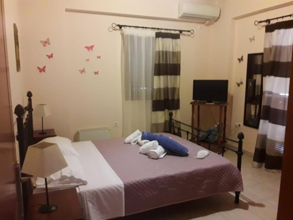 Kelly'S Villa In Stoupa Neokhorion  外观 照片